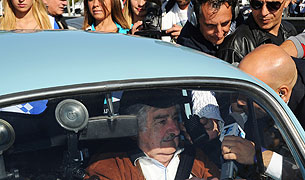 El Presidente Mujica en el autódromo de El Pinar