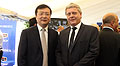 Lin Zhang, Director de Geely International Corporation y Alfredo Lempert, director de Grupo Fiancar